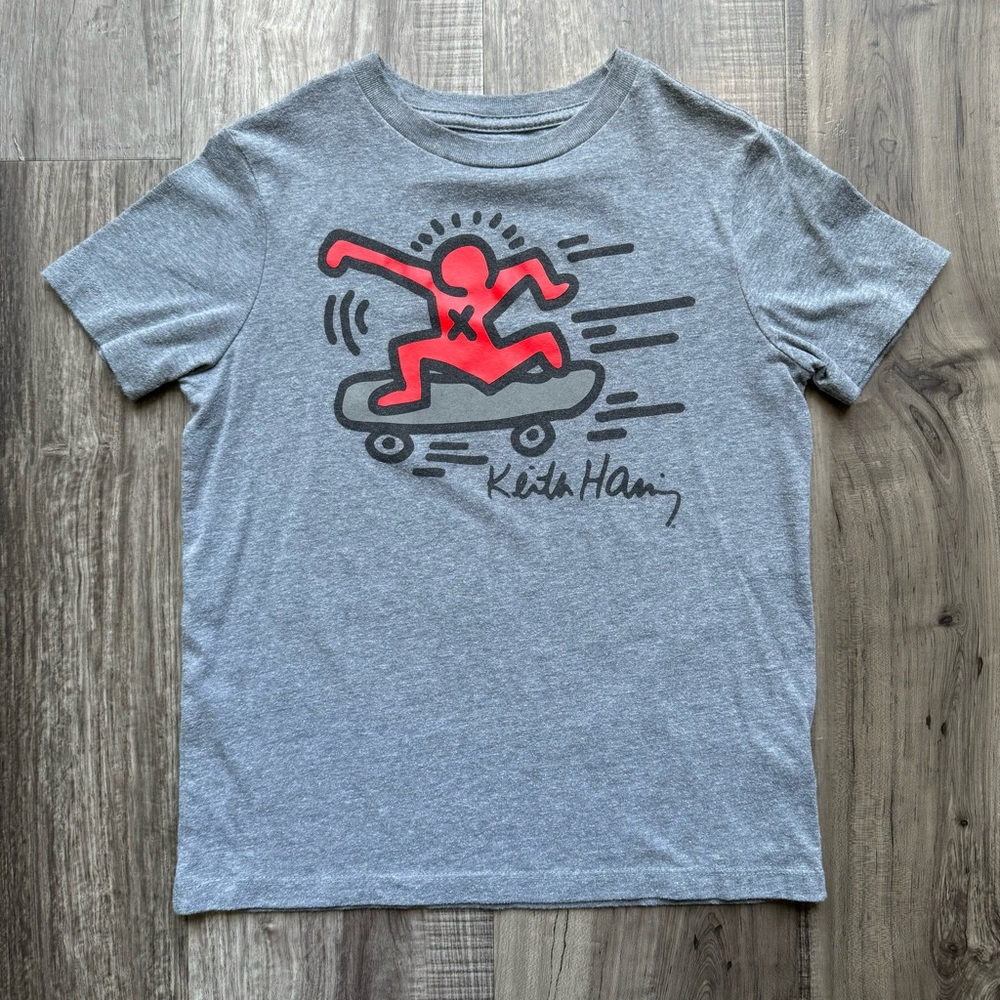 Keith Haring Skateboarding T Shirt Kids size S